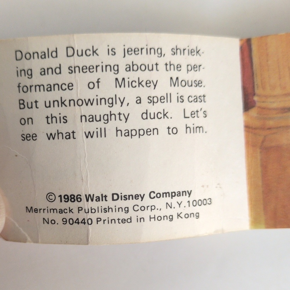 Vtg 1986 American Girl Molly's Stocking Disney Flip Book Donald Duck Mickey - Picture 4 of 4